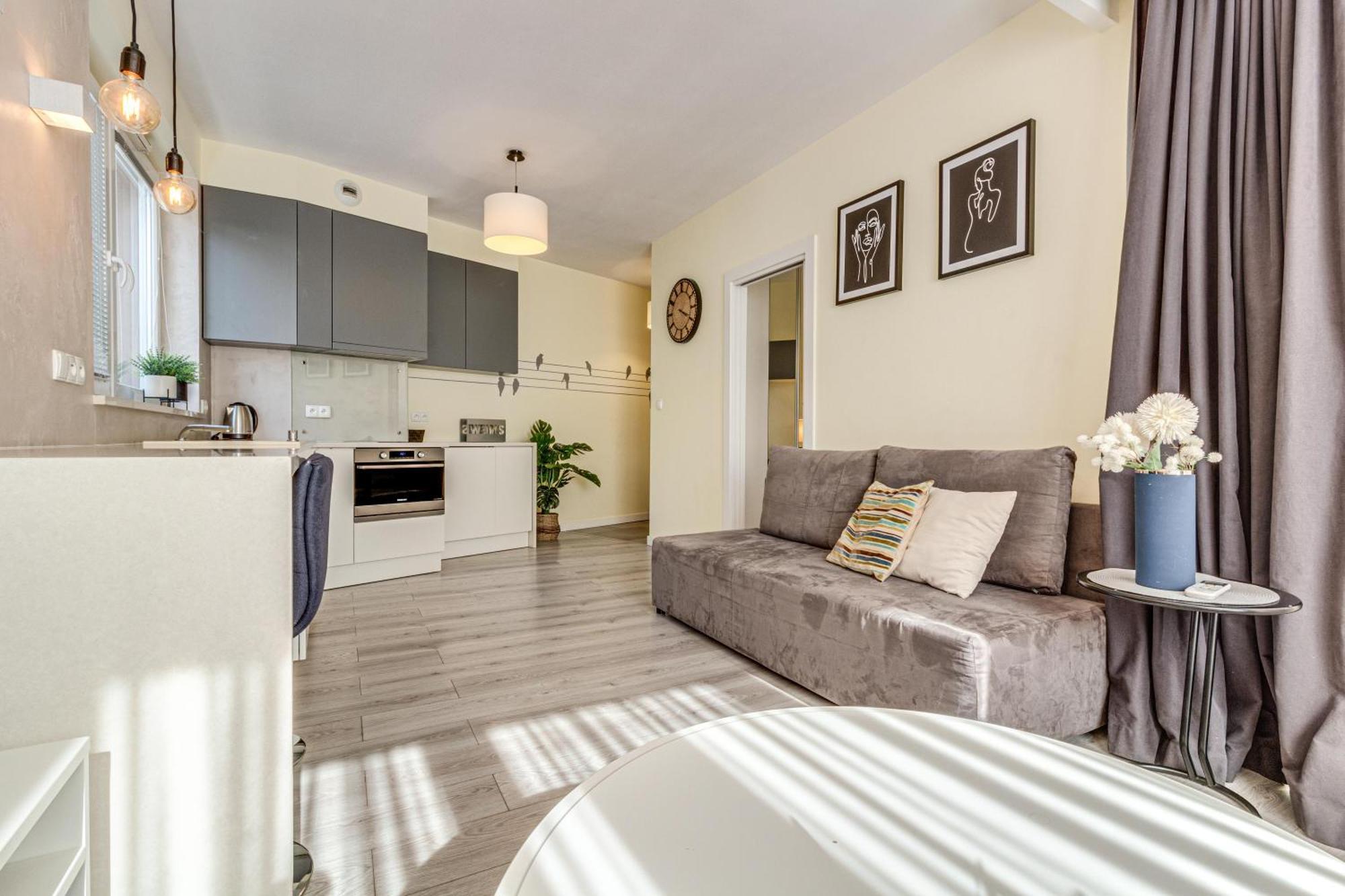 Rentplanet - Apartament Wszystkich Swietych Wroclaw Luaran gambar
